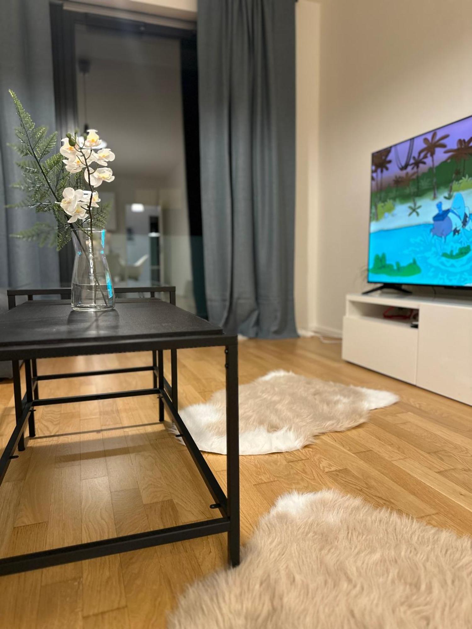 Apartment 4 Room, 2 Bath, Parking Prag Exteriör bild