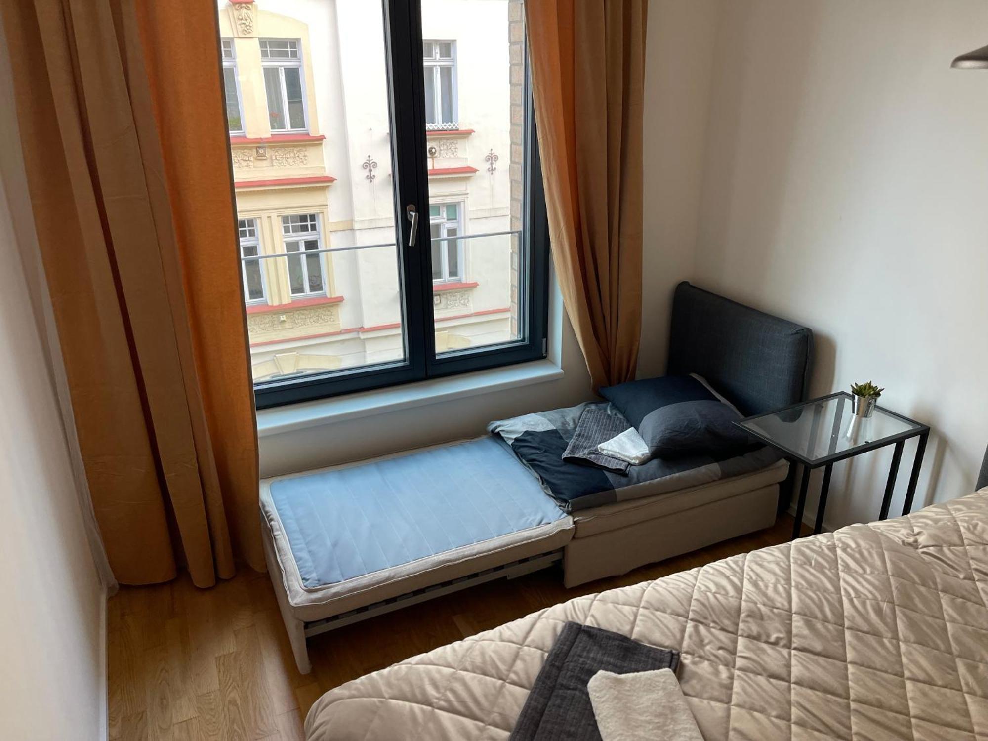 Apartment 4 Room, 2 Bath, Parking Prag Exteriör bild